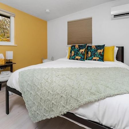 Smart Bungalow: 10-Min To Uf, Central Location เกนส์วิลล์ ภายนอก รูปภาพ