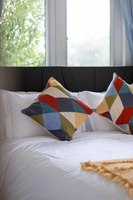 Smart Bungalow: 10-Min To Uf, Central Location เกนส์วิลล์ ภายนอก รูปภาพ